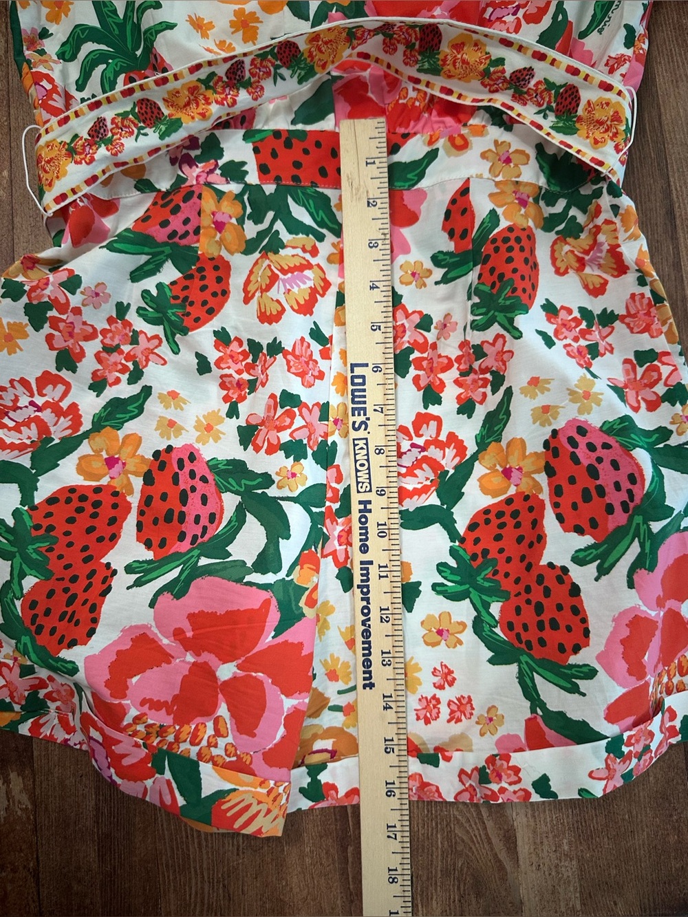 FARM Rio Flowerful Sketch Floral V-Neck Romper with Strawberry White Women Med - Picture 11 of 15